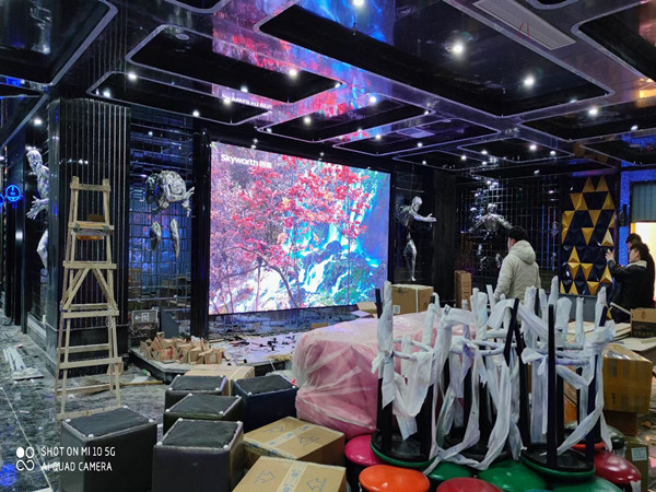 陆川室内P2.5全彩显示屏